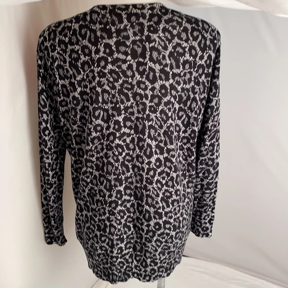 MICHAEL Michael Kors leopard print v-neck sweater